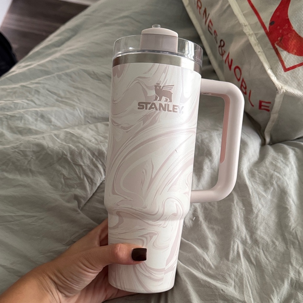 Stanley Swirl Pattern Tumbler with Handle
